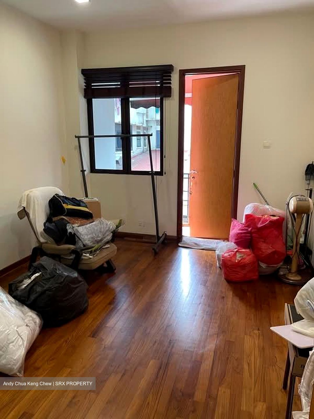 Onan Road (D15), Terrace #578647581